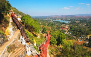 Aventure au Myanmar : Randonnée à Pindaya 2 Jours et 1 Nuit