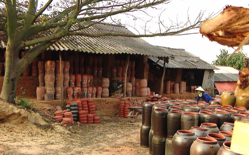 Beauté typique et paisible du village de Phu Lang