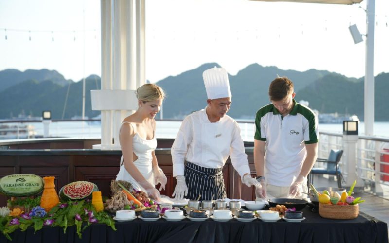 Cours de cuisine avec vue sur la baie d'Halong