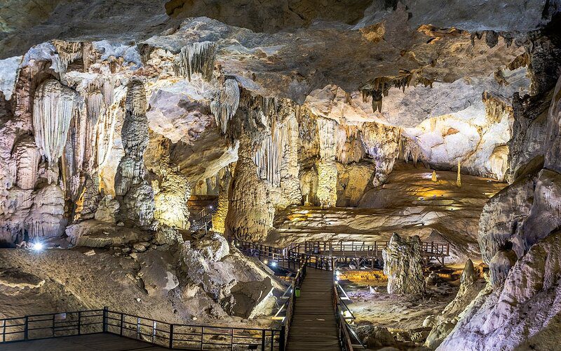 Découverte de 7km de la grotte du Paradis à Phong Nha 1 Jour