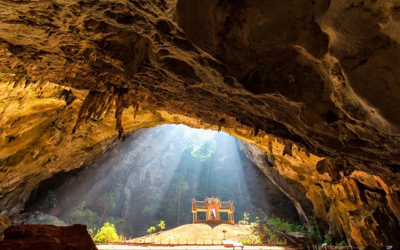 Grotte de Phraya Nakhon à Hua Hin