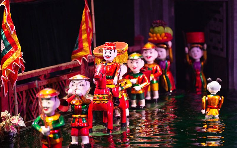 Spectacle de marionnettes sur l’eau