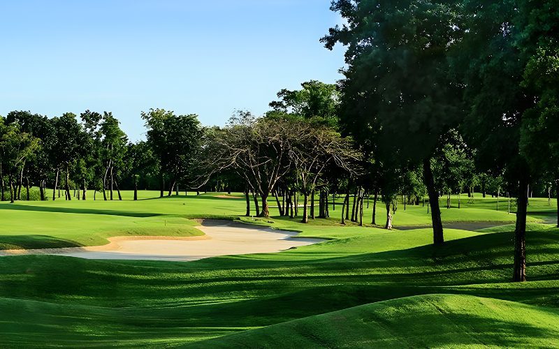 Lam Luk Ka Country Club Golf à Bangkok en 7 jours