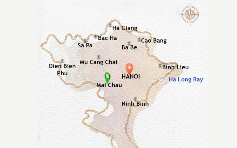 Carte illustrant le nord du Vietnam avec les principales destinations touristiques : Hanoï, Mai Chau, Ninh Binh, Ha Long Bay, Sapa, Ha Giang, et Dien Bien Phu. Mai Chau est marquée en vert à l’ouest de Hanoï, indiquant sa position dans la région montagneuse