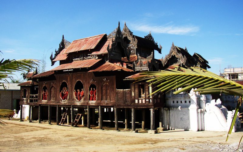 Monastère en bois de Shwe Yan Pyay
