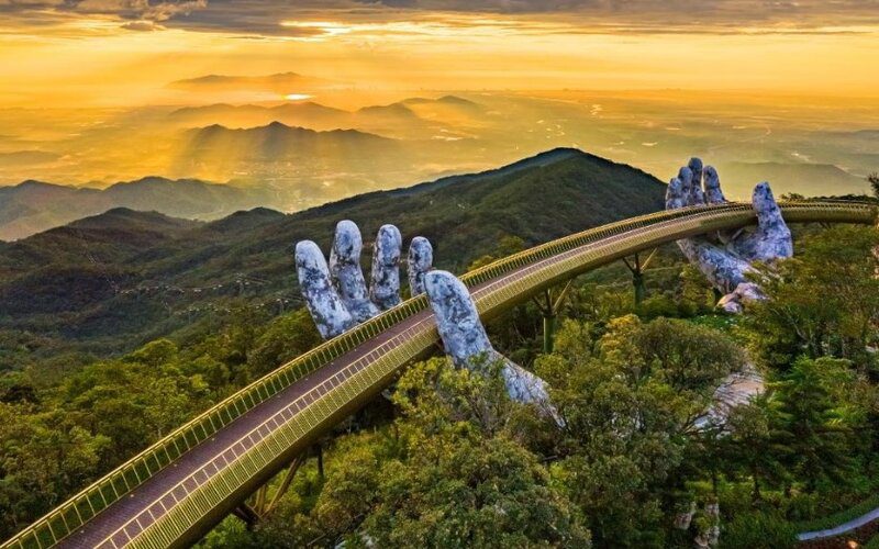 Pont d'Or, Danang, Vietnam