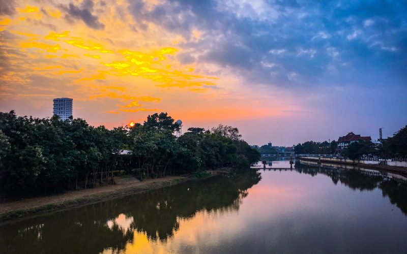 Rivière Mae Ping Chiang Mai