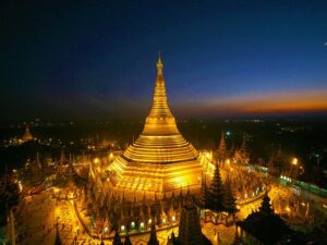Soirée à la pagode Shwedagon