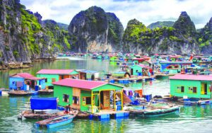 Village flottant de Vung Vieng