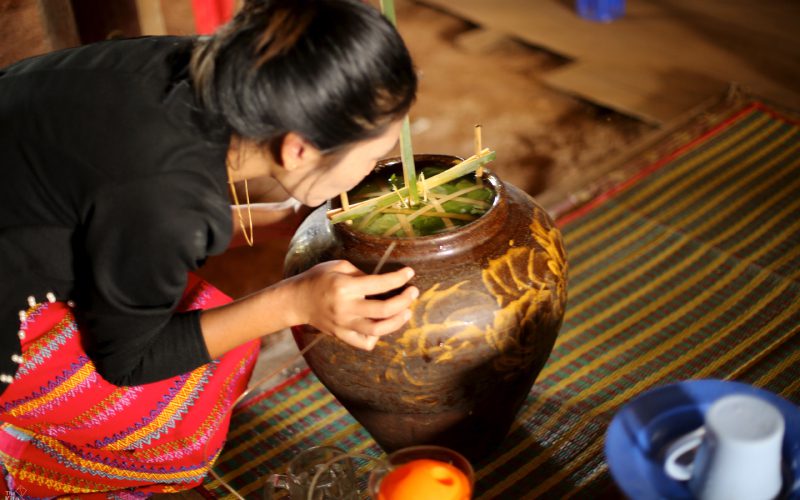 Vin de riz local Myanmar